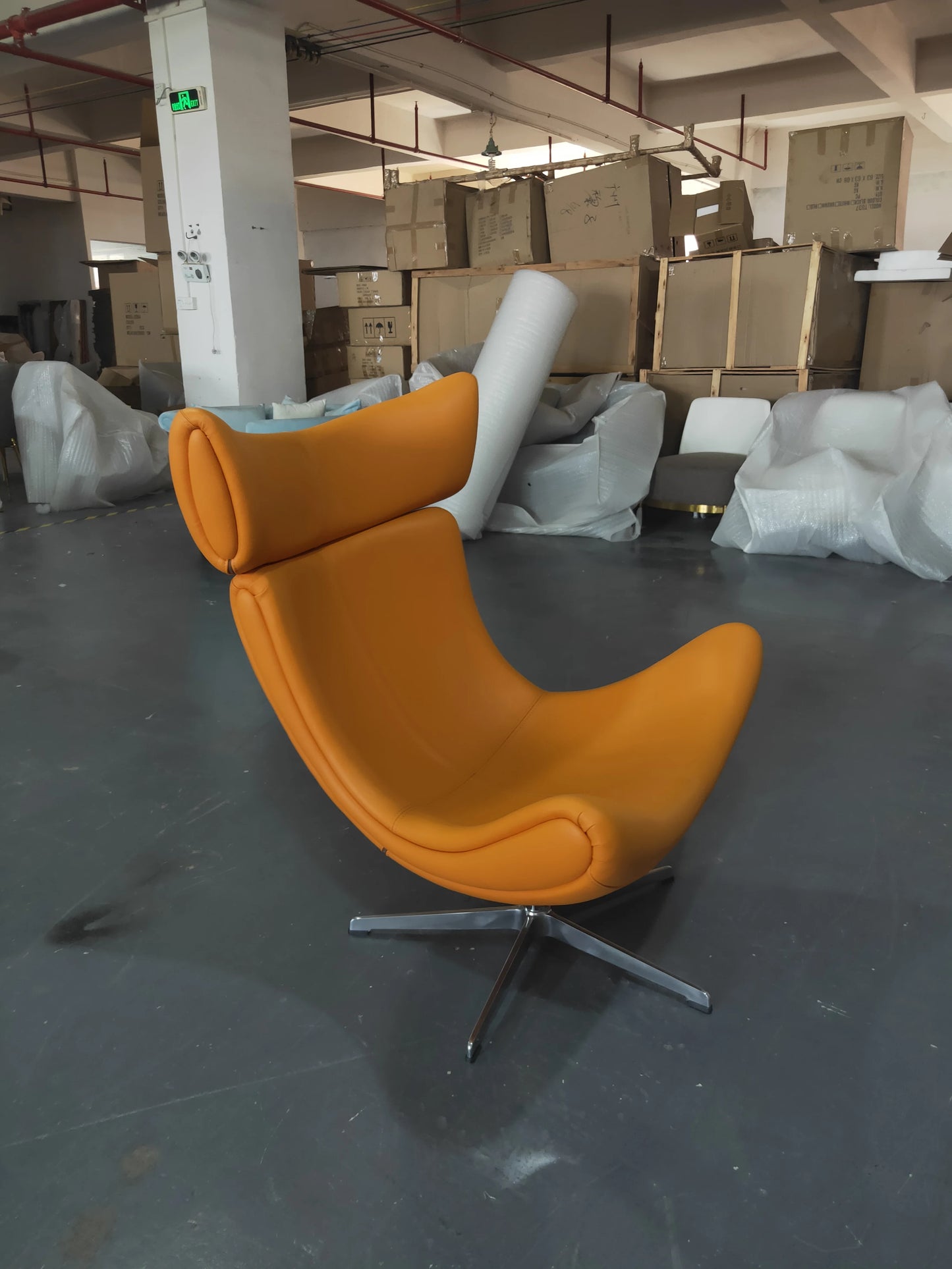 U-BEST European home bedroom leather stainless steel furniture lazy upholstered accent chair Imola chair recliner chair