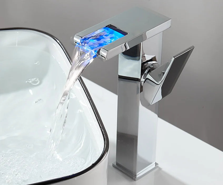 LED mixer tap for washbasin, outdoor decorator with luminous waterfall effect, colors changing according to temperature