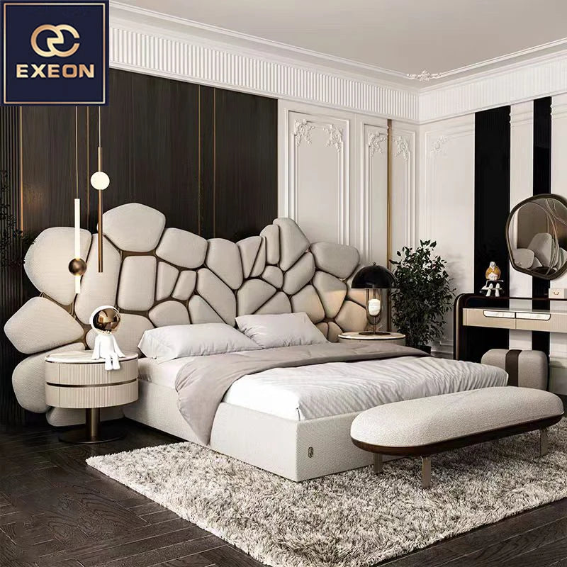 Italian Luxury Leather Double Bed Modern Villa Master Bedroom Furniture Irregular Design of High-end Soft Bed