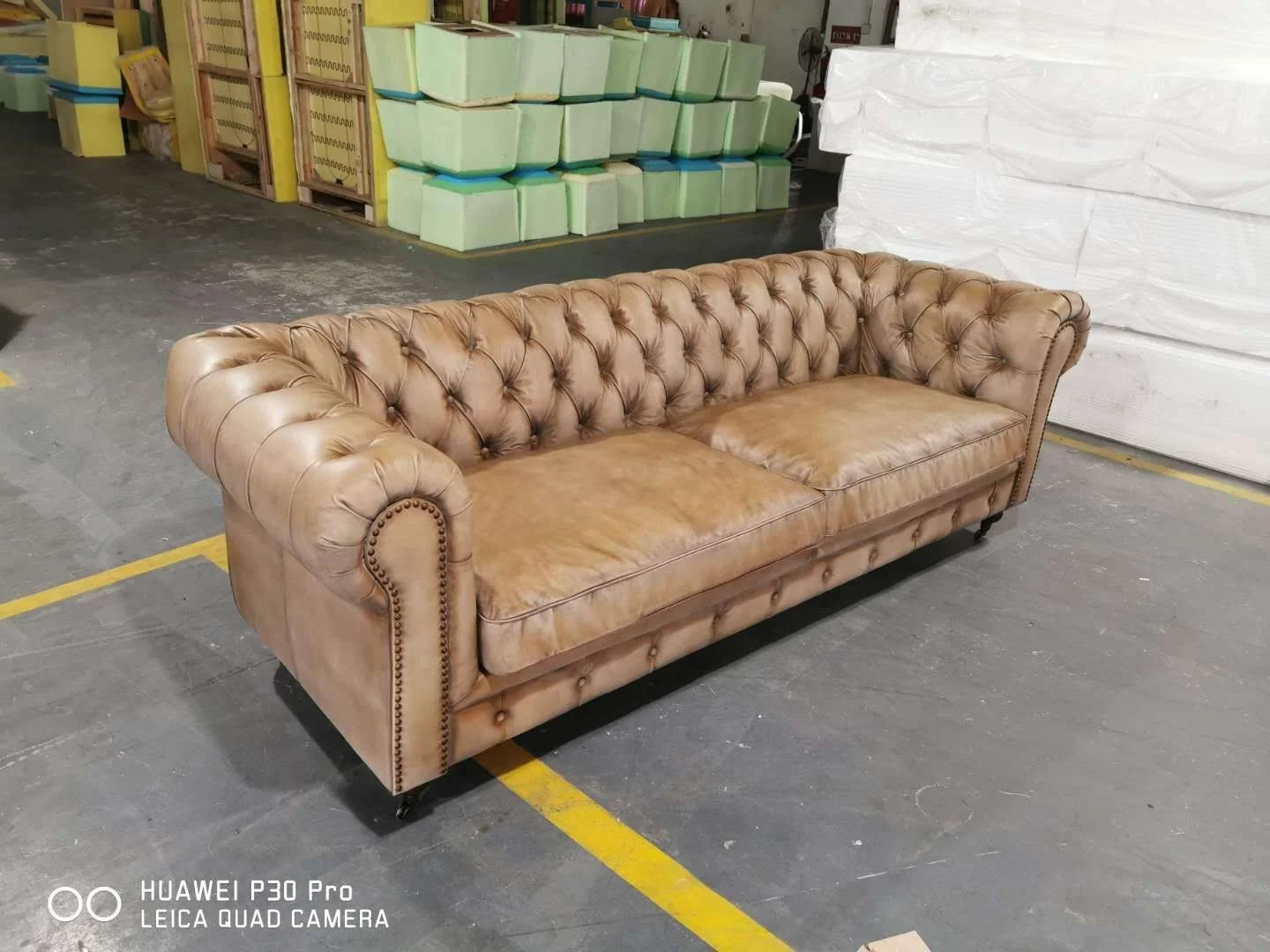 Custom Made Luxury Hotel Lobby Sofa 100% Real Leather Vintage Tan Leather Sectional Chesterfield Sofa Antique Hotel Furniture