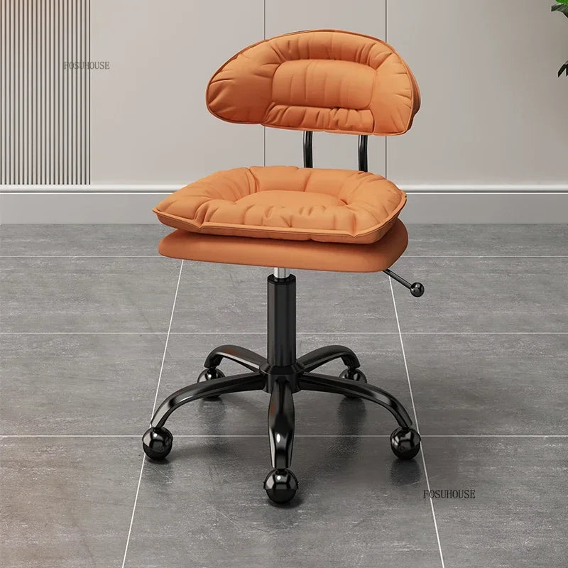 Italian Professional Barber Chairs for Beauty Salon Furniture Barber Chair Minimalist Lift Backrest Salon Chair for Hair Stylist