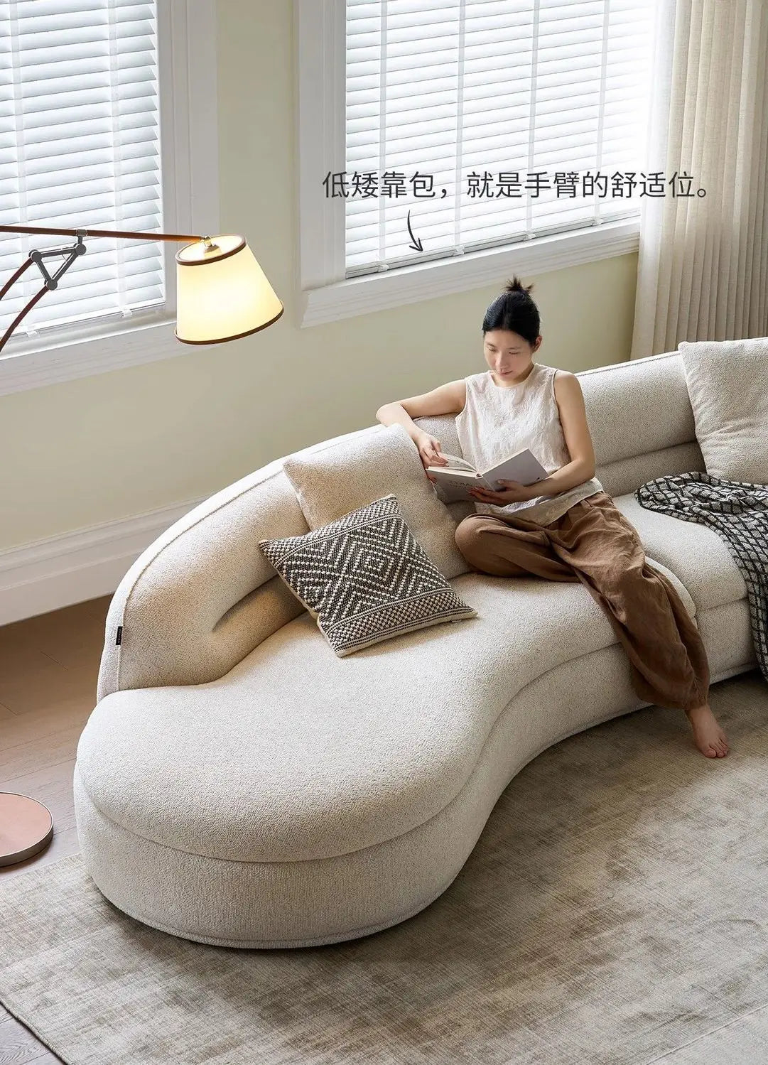 Europe Adults Sofa Armrest Designer Lounge Relax Elegant Sofa Living Room Romantic Articulos Para El Hogar House Accessories