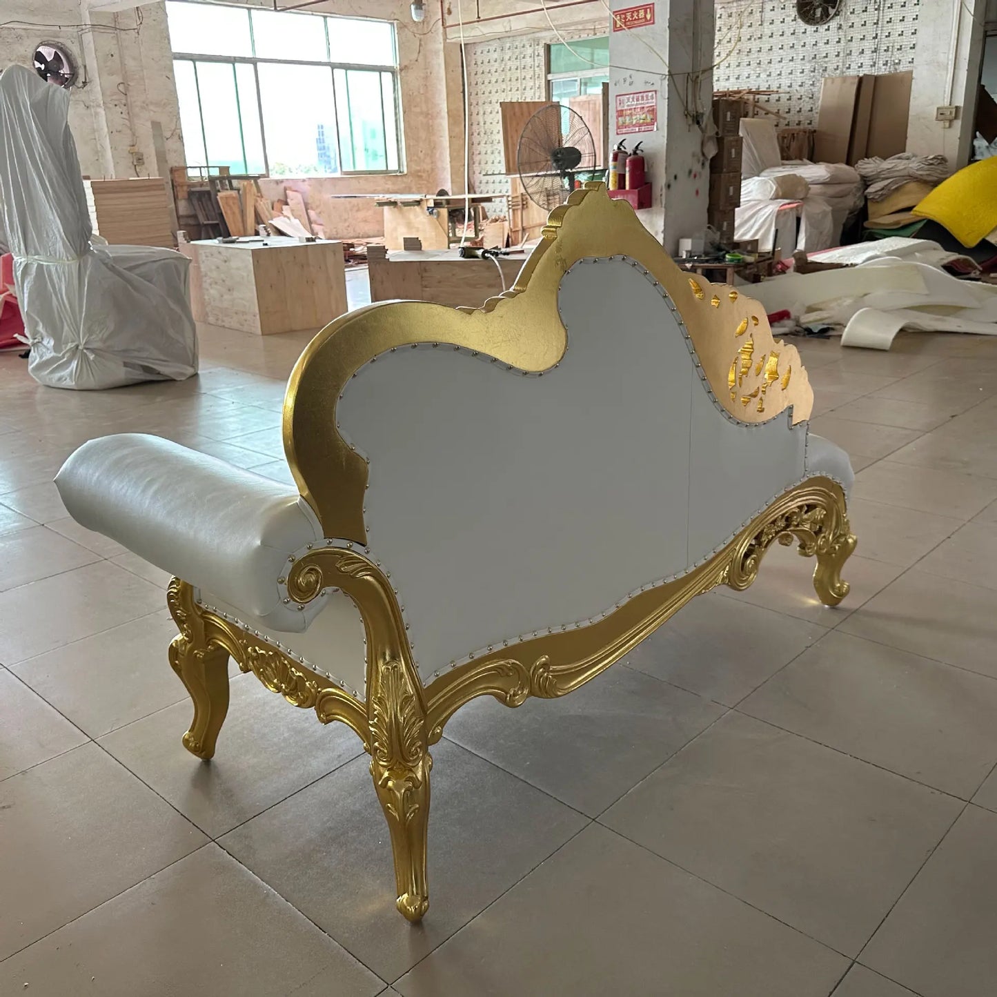 European sofa chair hotel villa club luxury sofa, bedroom beauty couch real wood carving flower chaise longue