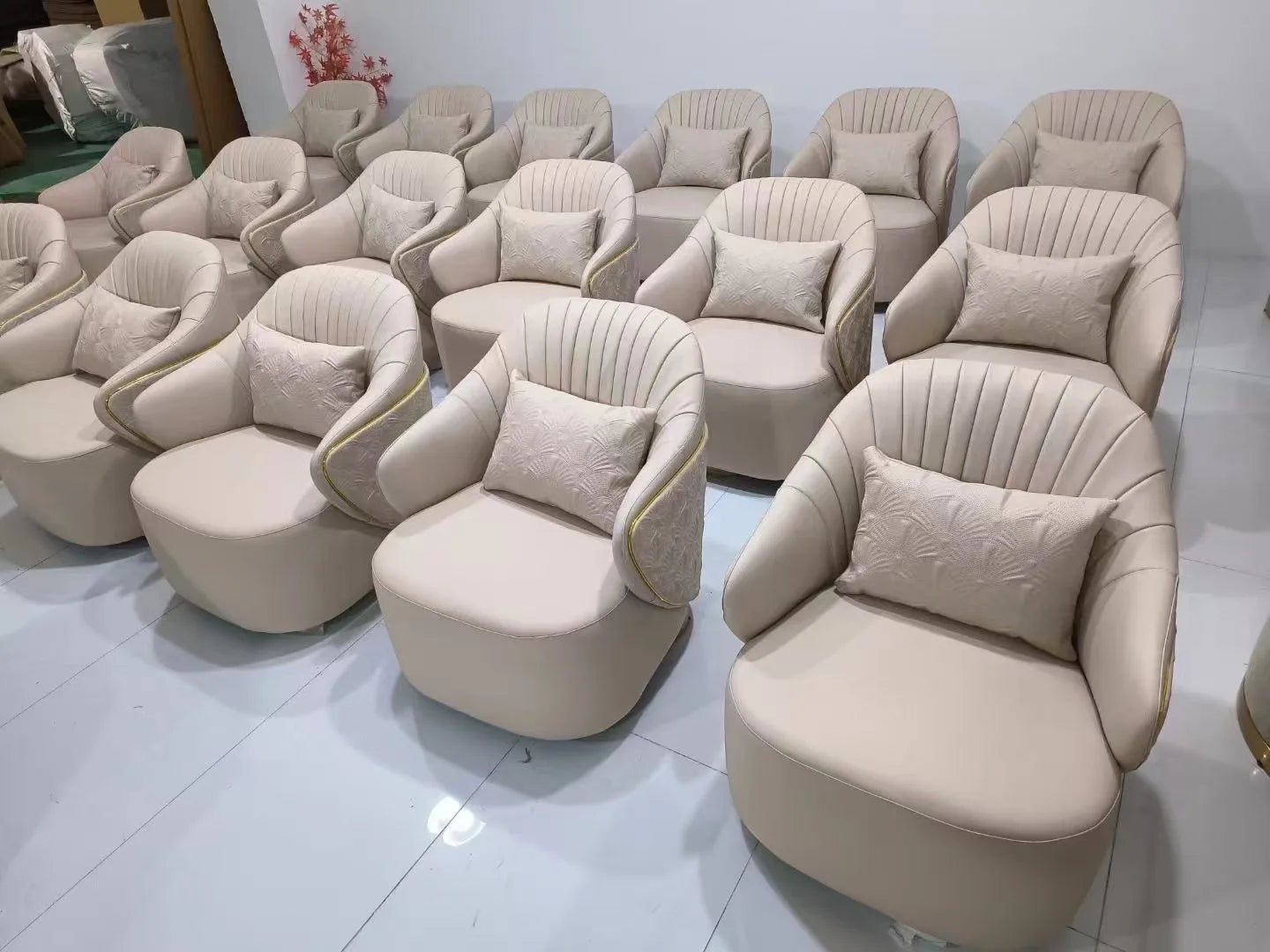 Light luxury sofa leather sofa luxury high-end new modern senior living room new Chinese European and American sofa