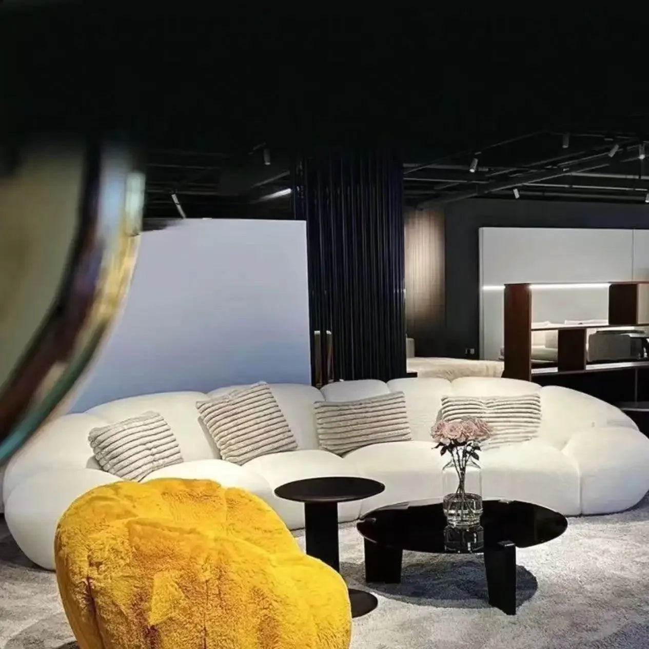 French cream wind curved sofa Italian minimalist leisure living room fabric light luxury sofa02A