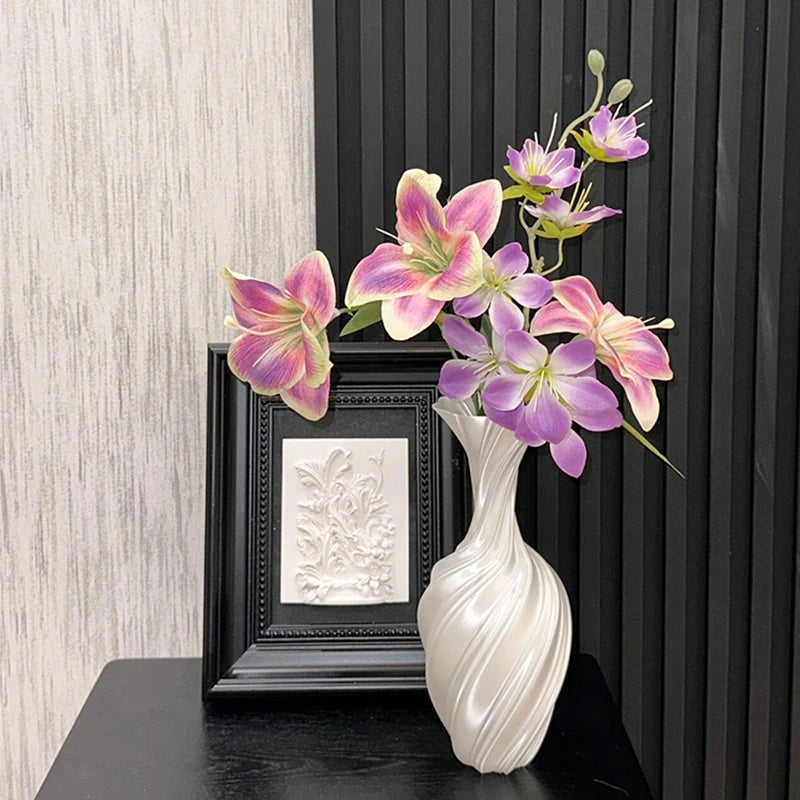 Modern Style Vase Room Decoration Plastic Flower Vase Wihte Black Flower Bottle Aesthetic Floral Arrangement Display Vase