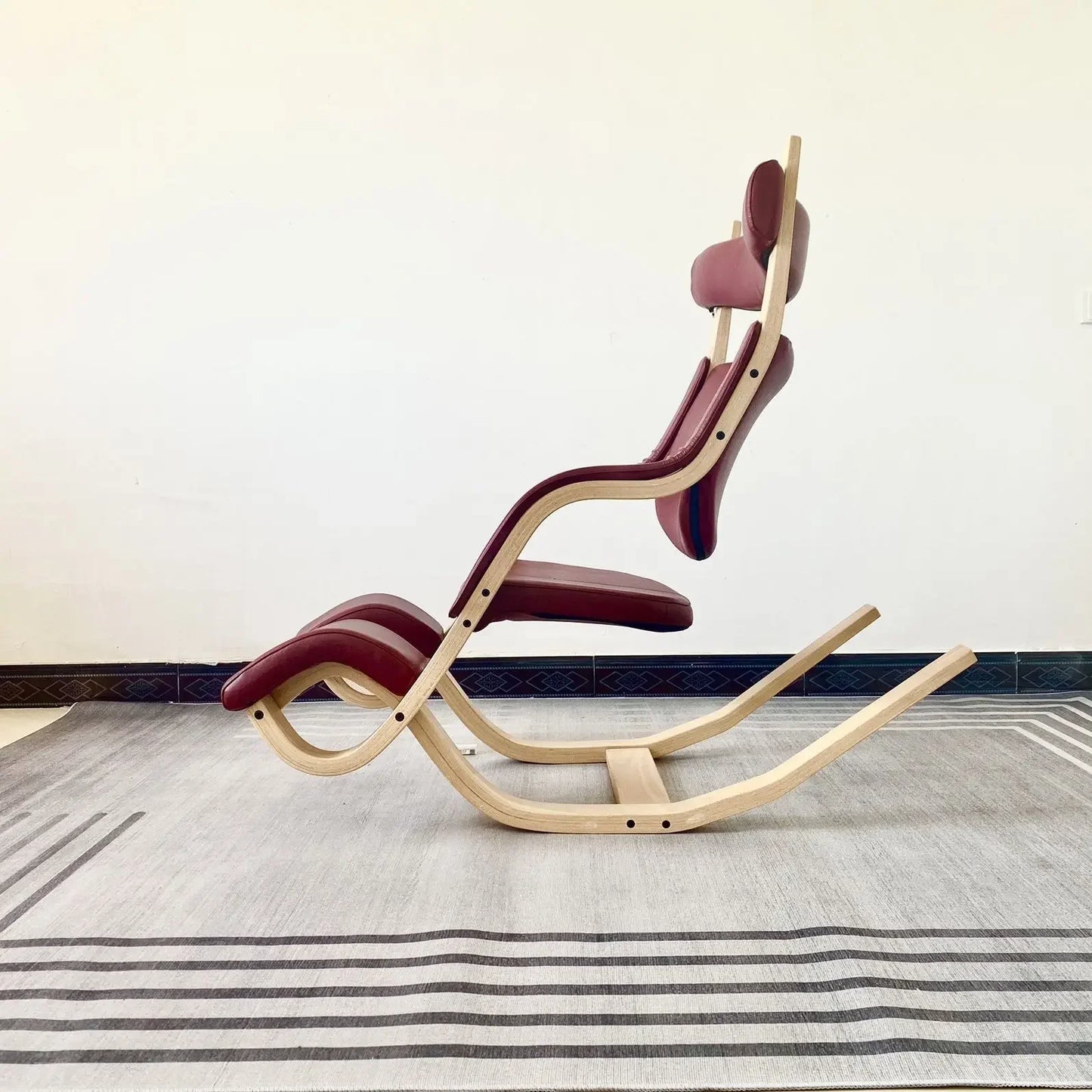 Gravity balance chair, European new living room bedroom multi-functional single sofa chair