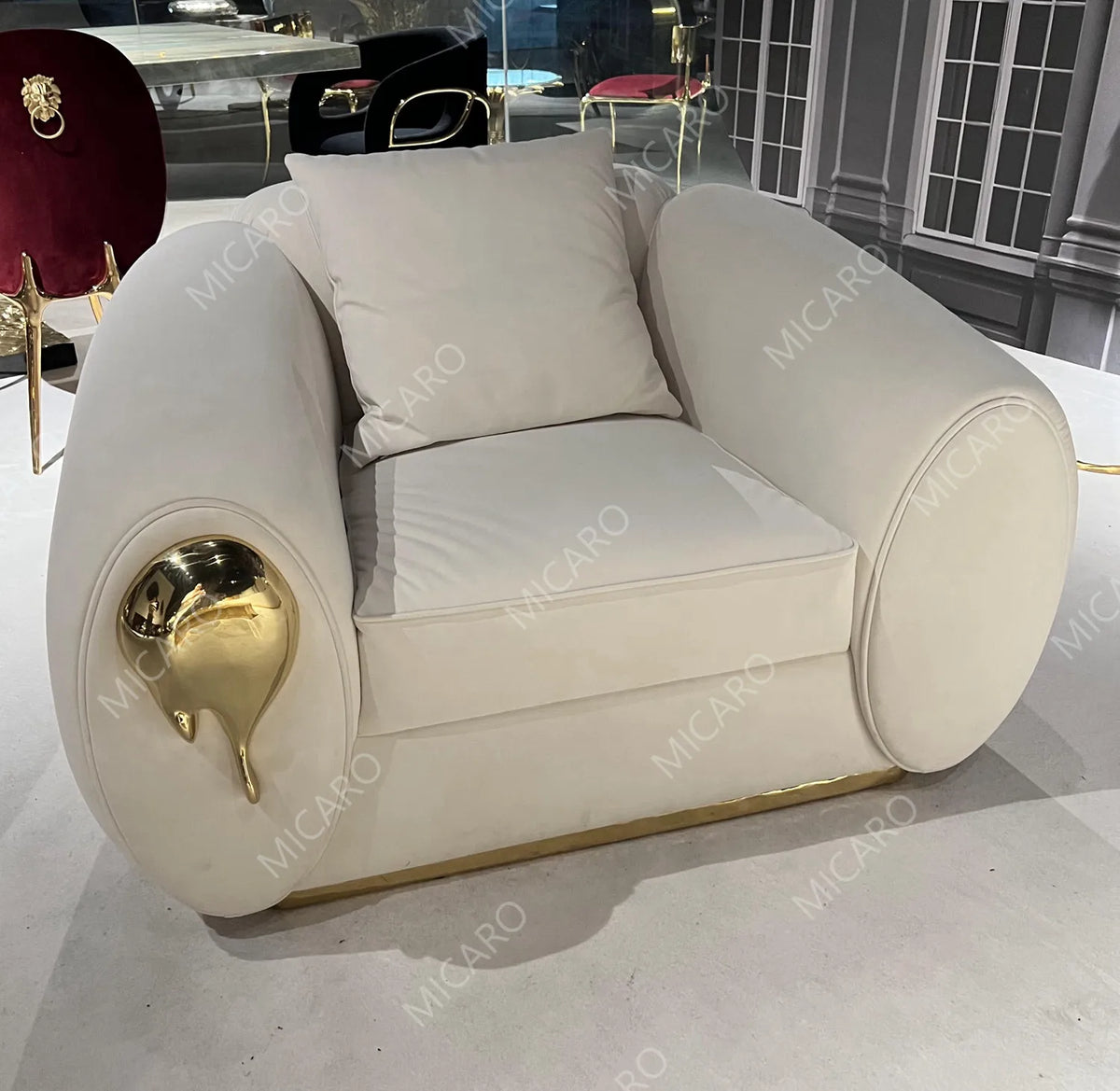 Luxury Modern Designs Living Room Furniture White Beige Hammered Brass Latest Sofa Set