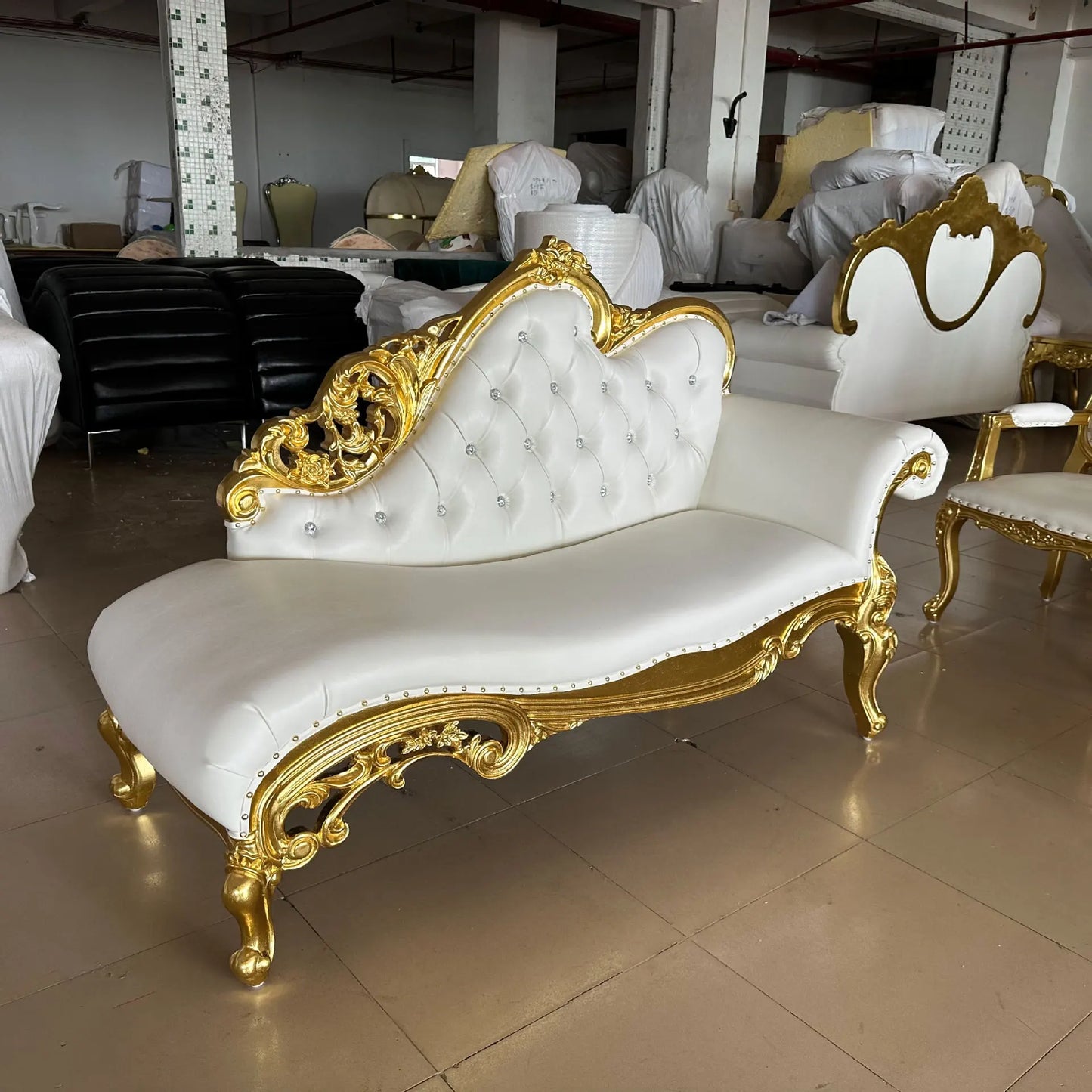 European sofa chair hotel villa club luxury sofa, bedroom beauty couch real wood carving flower chaise longue