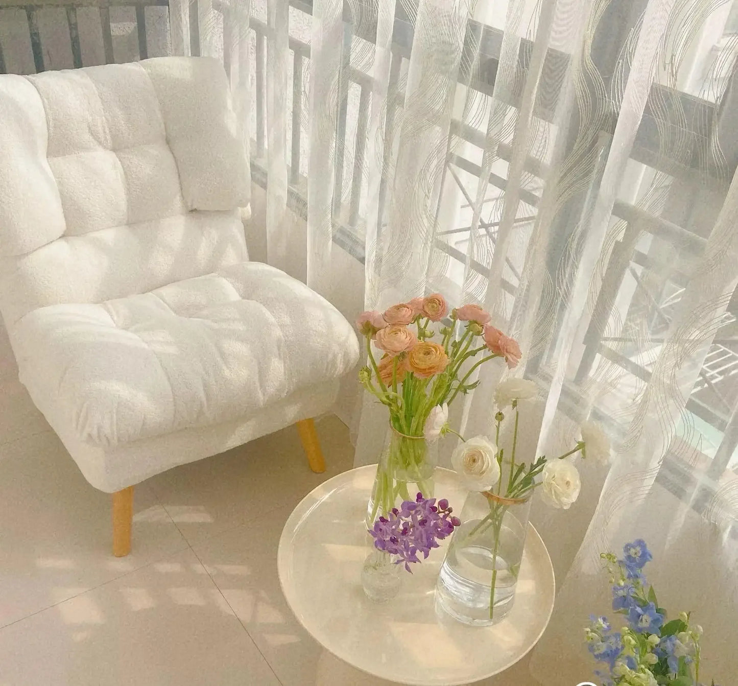 More Design Cheap Wholesale Modern Simple Velvet Comfortable Fabric Casual Reclining Wooden Lounge Living Room Chair