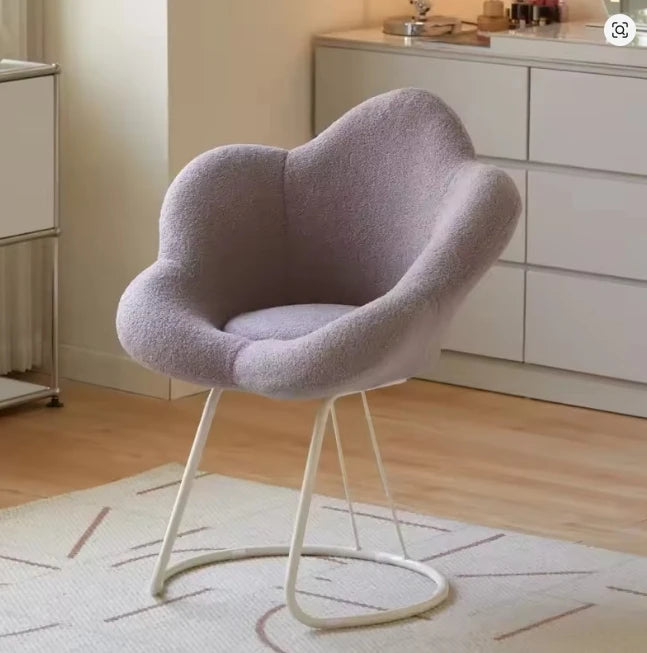 Durable Carbon Steel Upholstered Stool INS Style Leisure Petal Chair Romantic Cream Makeup Stool Rotating Nail Art Beauty Chair