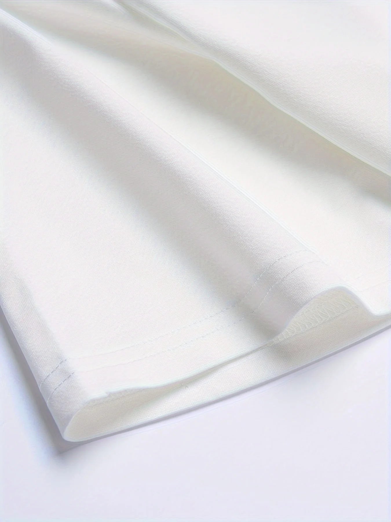 Men's Fashion Trend Round Neck T-shirt Versatile Short Sleeved Shirt Oversized T Shirt  Breathable Moisture Wicking