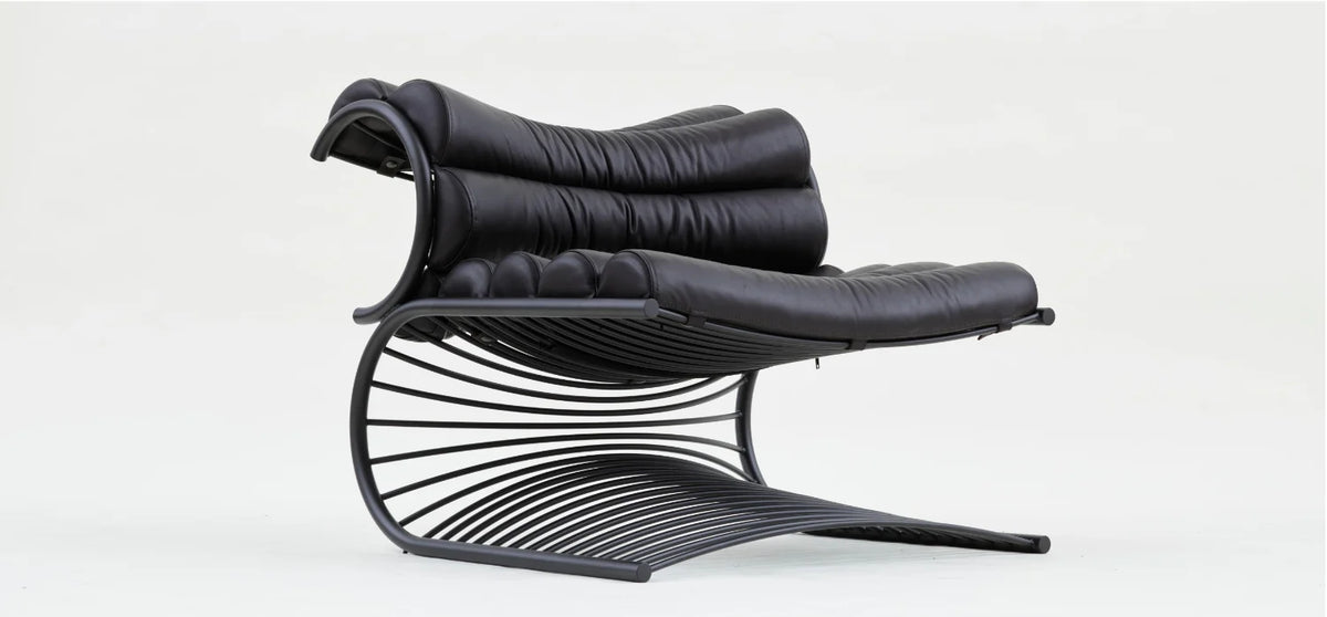 Nordic modern stainless steel single-back lounge chair, ergonomically designed for use in homes and living rooms