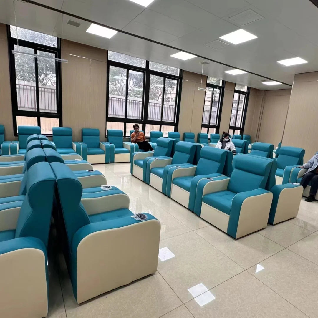 Luxury Infusion Chair with Arm Support and Soft Cushion Electric Medical Seating for Comfort IV Therapy in Clinic or Hospital