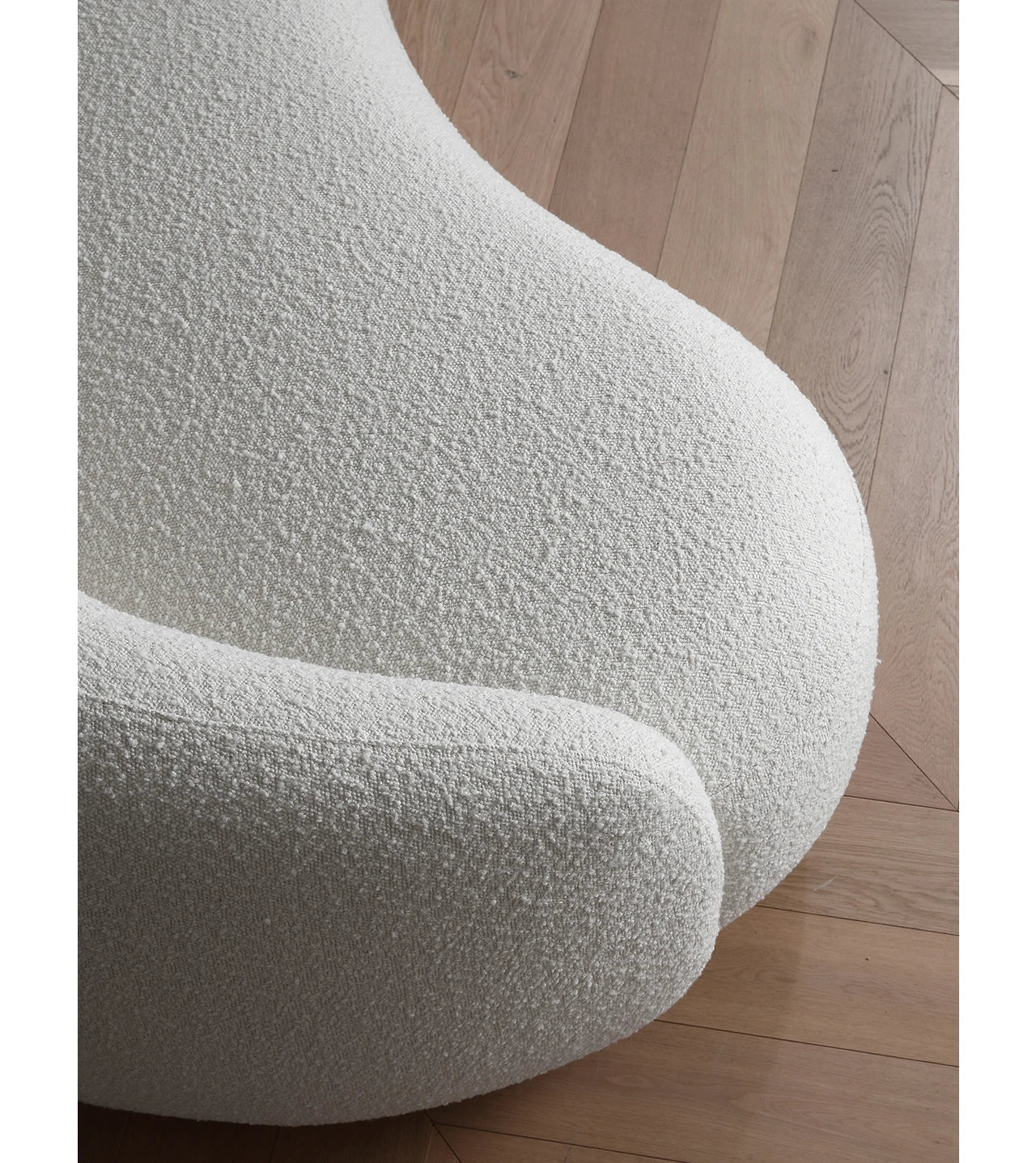 Living room Julep sofa Curved cashew sofa