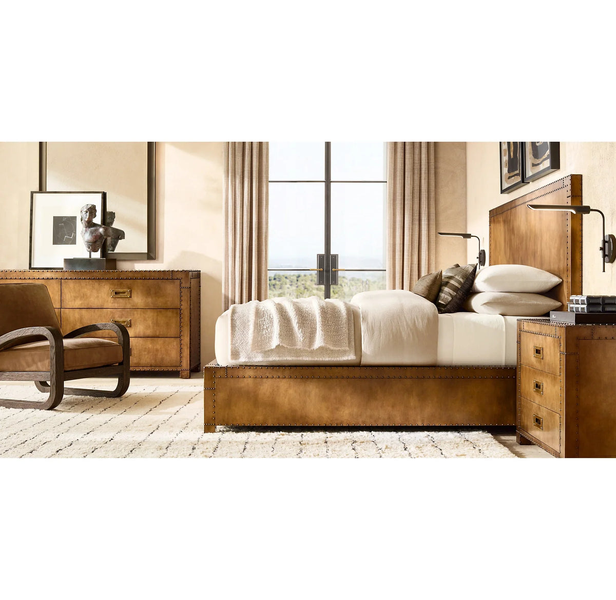 -High-quality luxury chair, unique design, low oak, suitable for living room comfort villa elegant hotel bedroom application