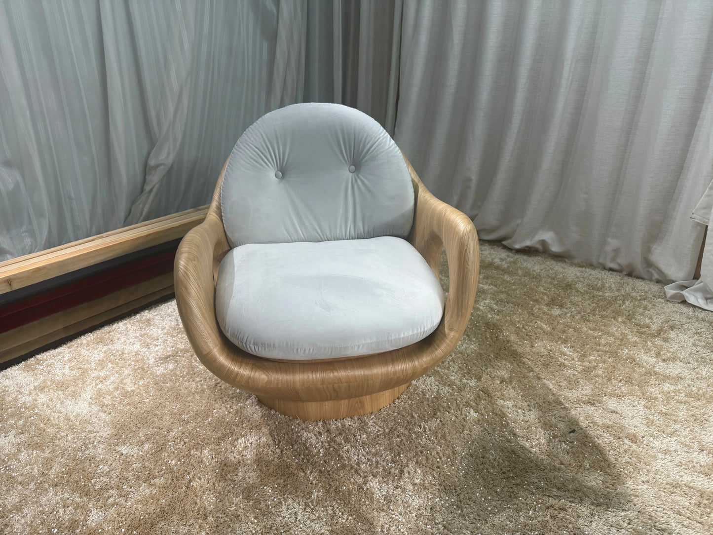 Modern Simple Armchair - Soft Living Room Decorative Chair for Apartment Hotels and Outdoor Use