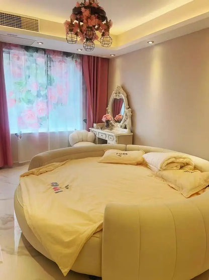 Round Double Bed Upholstered Bed Wooden Frame Family Hotel Princess Bedroom Bed