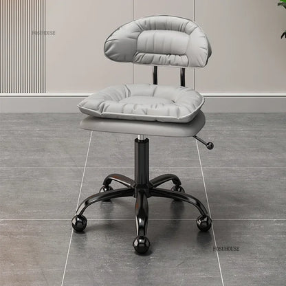 Italian Professional Barber Chairs for Beauty Salon Furniture Barber Chair Minimalist Lift Backrest Salon Chair for Hair Stylist