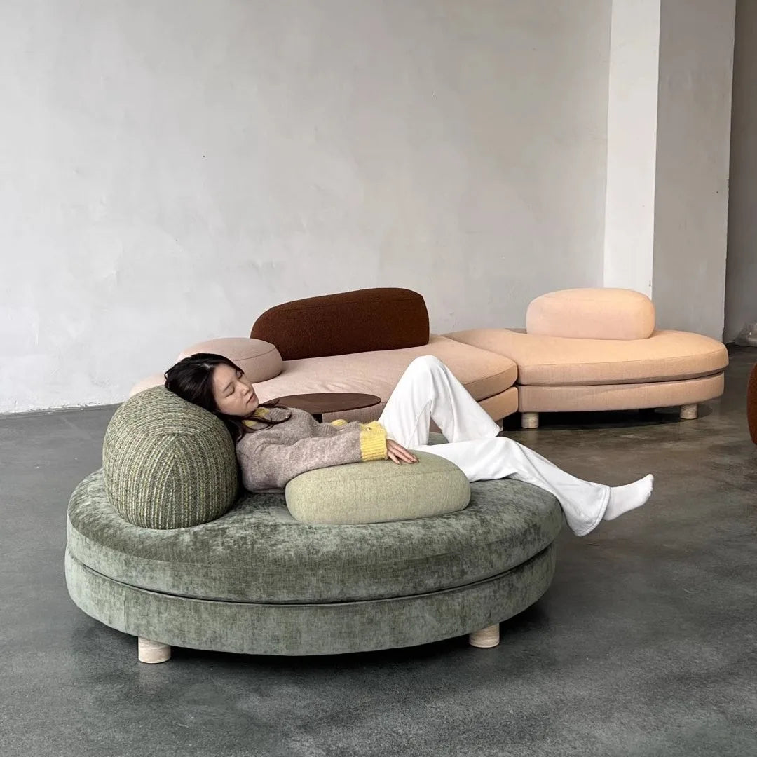 %High Quality Italian Style Minimalist Curved Villa Apartment Living Room Modern Simple Light Luxury Cream Color Fabric Set Hote