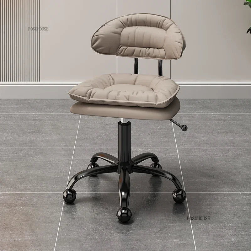 Italian Professional Barber Chairs for Beauty Salon Furniture Barber Chair Minimalist Lift Backrest Salon Chair for Hair Stylist