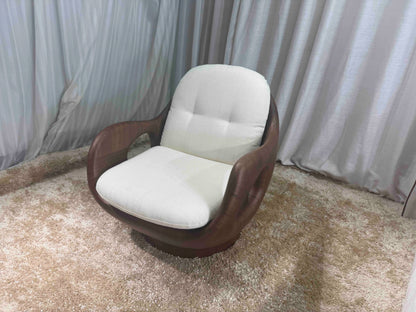 Aesthetic First Class Cabin Single Lounger Chair Reclining French Sun Lounge in Walnut Color Fibreglass Chair