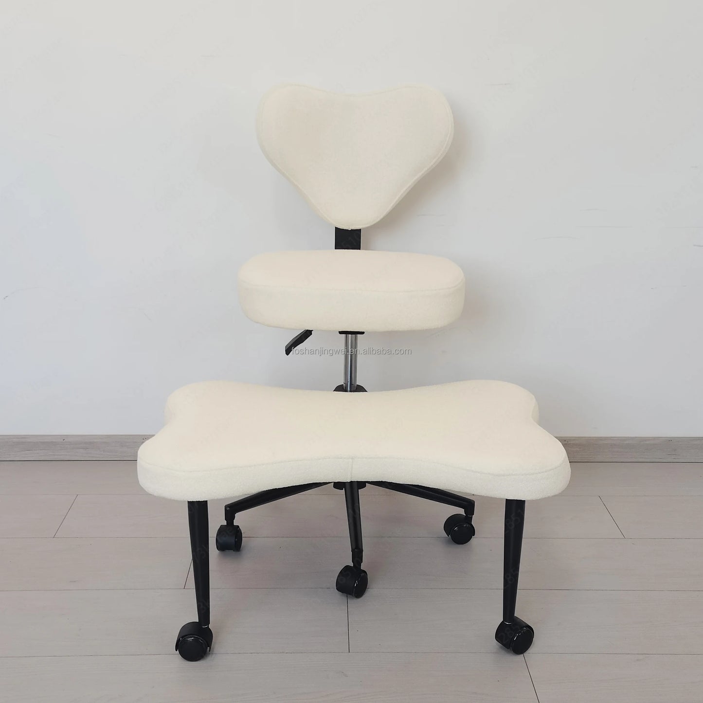 Modern comfortable cross-legged lazy chair squatting computer seat, suitable for long-term sitting in dormitories and offices
