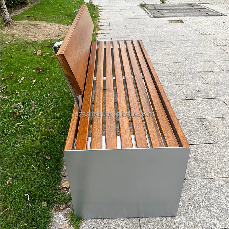 Banc urbain en métal au design moderne, mobilier de rue en bois pour parcs et lieux pour utilisation sur patio