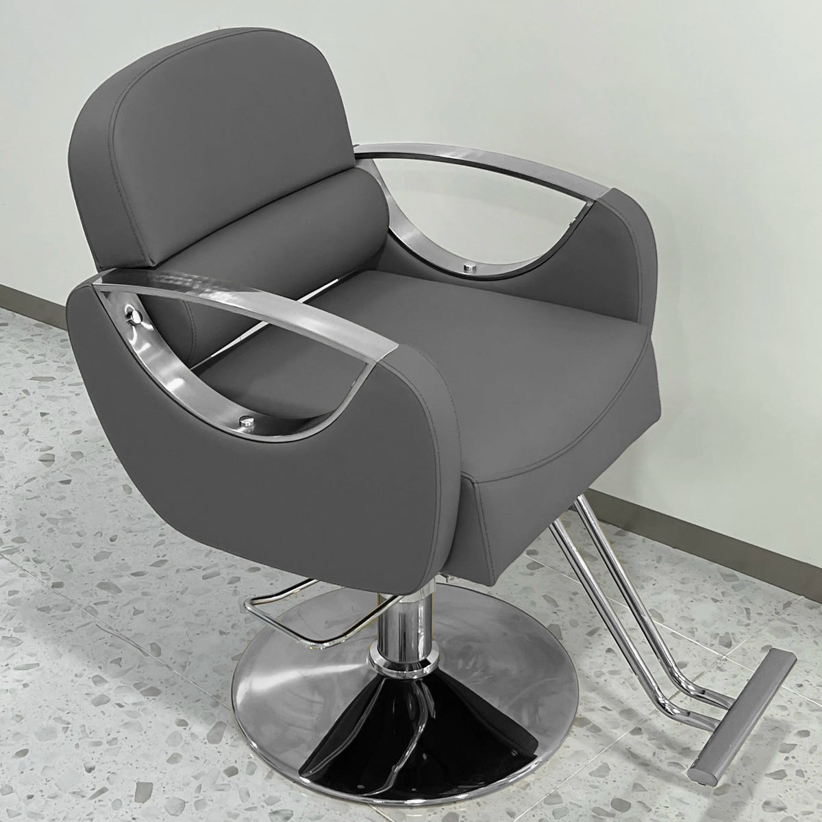Shop Modern Barber Chair Design Nordic Luxury Chic Barber Chair Slim Style Krzesło Fryzjerskie Salon Furniture
