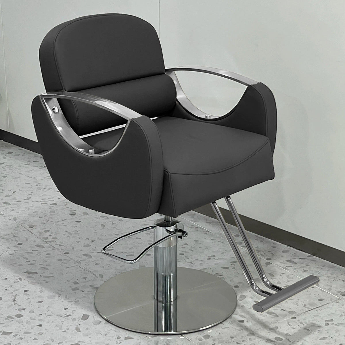 Shop Modern Barber Chair Design Nordic Luxury Chic Barber Chair Slim Style Krzesło Fryzjerskie Salon Furniture