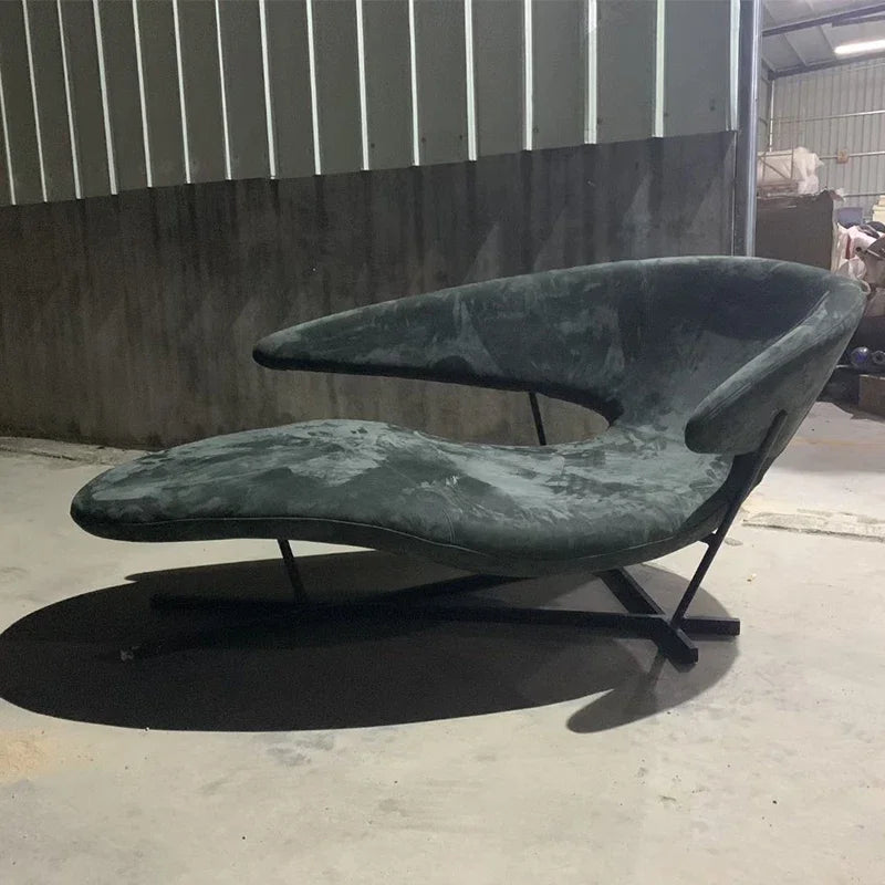 Manta FRP Leisure Batwing Shape Recliner Light Luxury Creative Strange Shape Chaise Longue