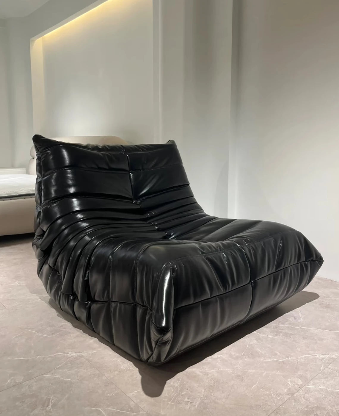 Oil wax caterpillar sofa, fashionable, high-end and atmospheric, luxurious decoration for living room, bedroom, hotel
