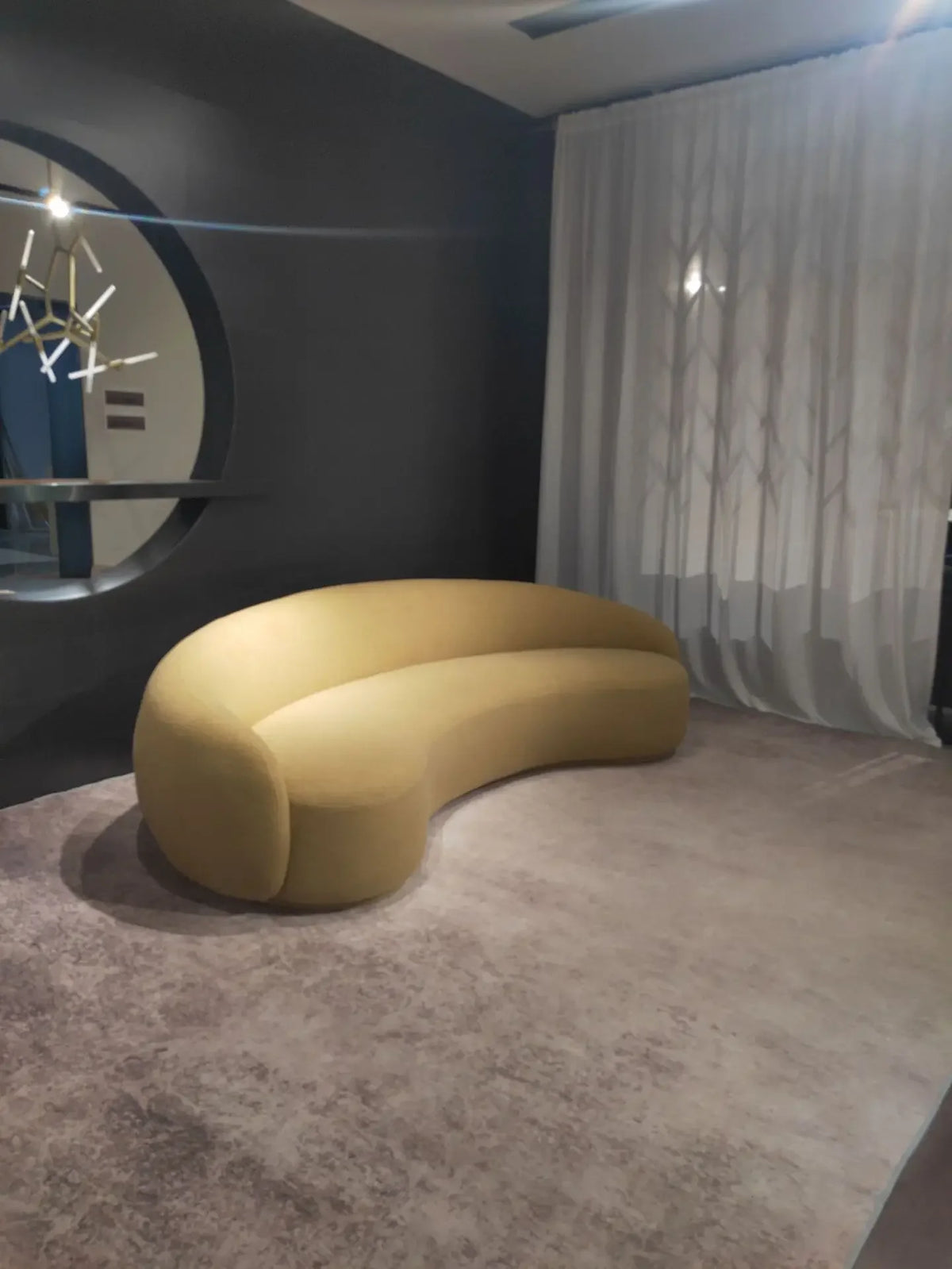 Fabric Minimalist Designer Living Room Arc Cashew Sofa Beauty Salon Lambswool Sofa