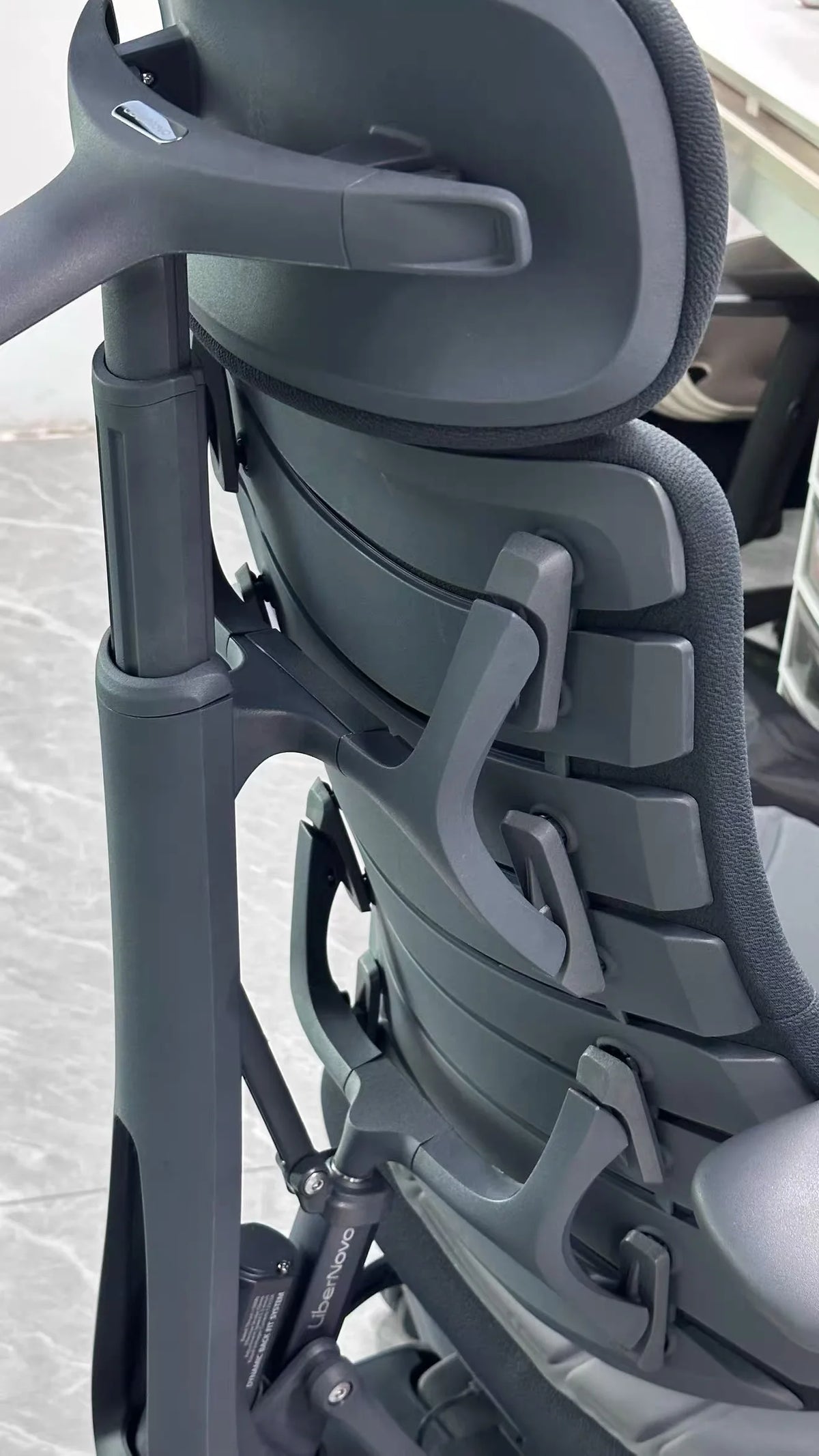 LiberNovo Omni Dynamic Ergonomic Chair Game Chair, Dynamic Ergonomic Chair, Computer Chair with Battery
