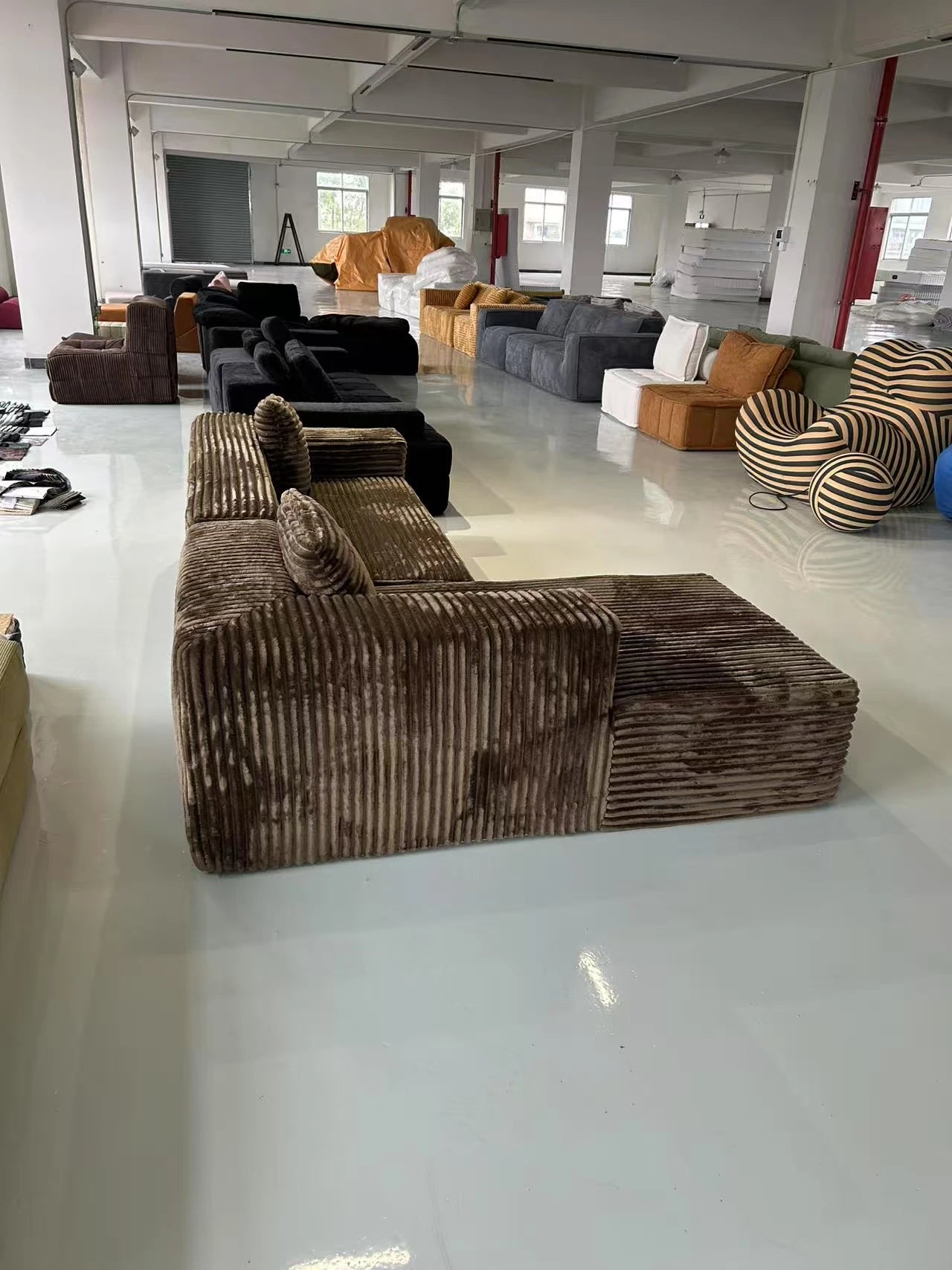 High Quality 2025 Sofa Set Bedroom Comfortable and Beautiful Sofa Compression Waiting Room Use