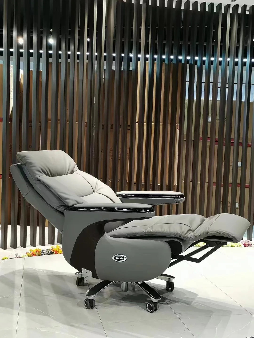 Bedroom Leather Office Chair Rolling Vanity Study Swivel Luxury Chair Accent Recliner Sillas De Escritorio Salon Furniture
