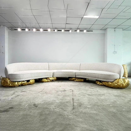 Manufacturer Villa Home Family Furniture Copper Base Nordic Curved Living Room Sofas 5-6 Seats White Fabric Modern Curved Sofa