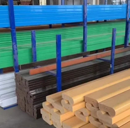 Banc extérieur de luxe pour hôtels modernes, jardins, patios, parcs, siège métallique imperméable et résistant au soleil pour les écoles et les hôpitaux