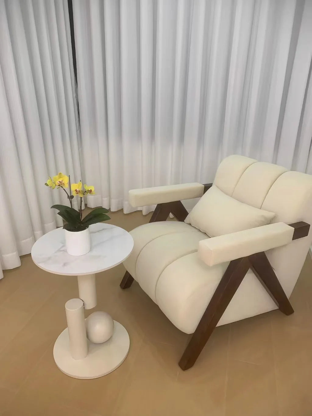 Nordic Wood Living Room Chairs Modern Living Room Sofas Home Balcony Single Leisure Back Armchair Fabric Sofa Chair Furniture
