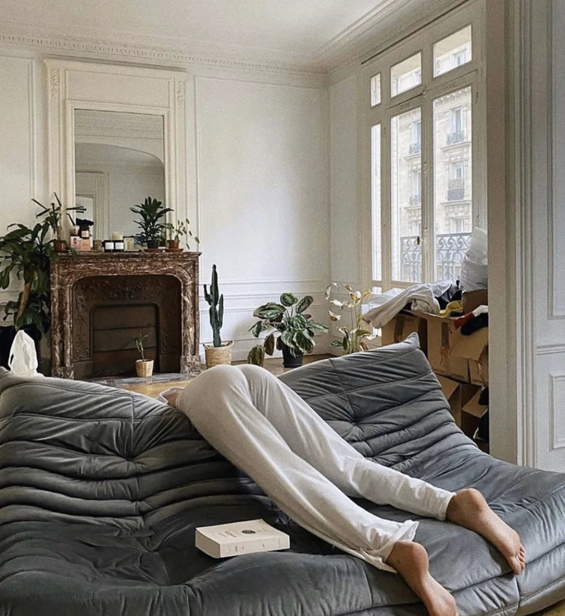 Single sofa living room bedroom lazy fabric leather leisure chair small apartment cream wind