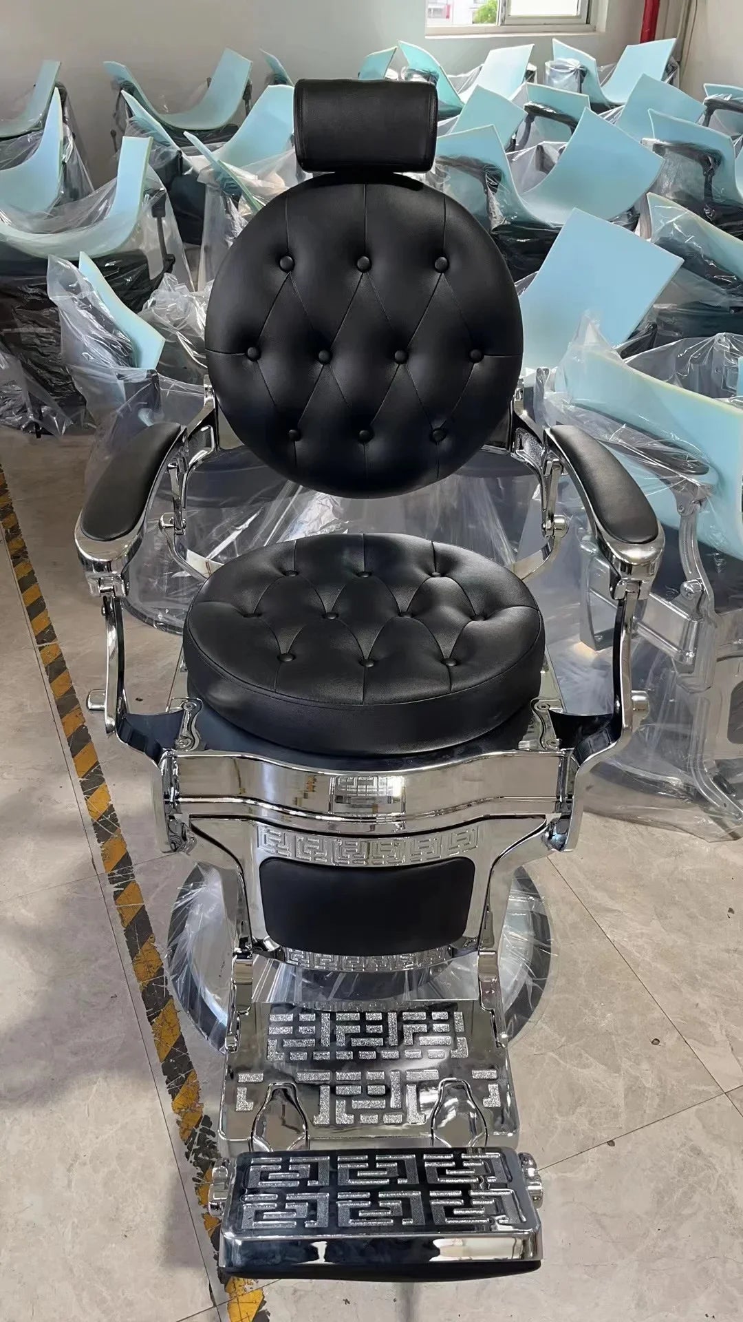 HT hairdressing special large chair barber shop hair cutting retro chair