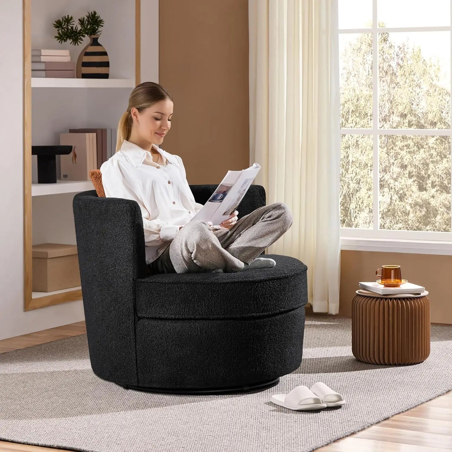 Swivel Accent Chair, 360 Degree Soft Boucle Swivel Barrel Chair, Upholstered Round Armchair with Pillow, Teddy Sofa Sherpa Chair