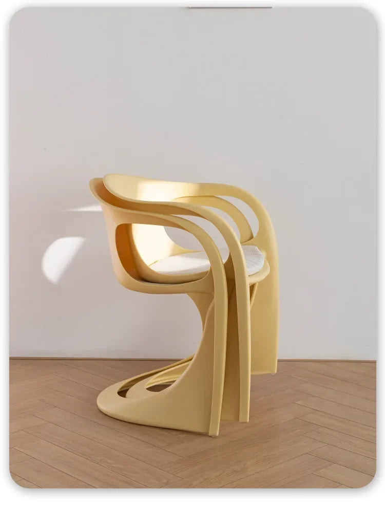 Nordic Simple Design Art Curved Chair Home Balcony Backrest Living Room Dining Room Chair Home Decor Bedroom Dressing Chair