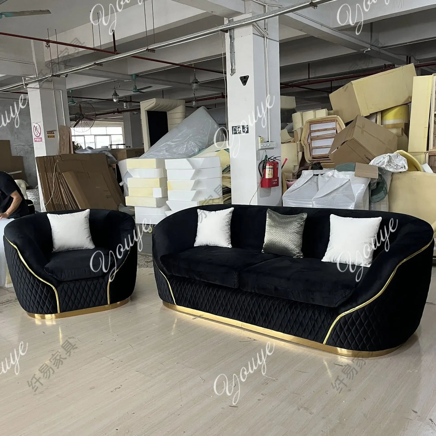 XM European Velvet Sofa Modern Simple Size Apartment Living Room Italian Light Luxury Leather Straight-row Sofa Combination