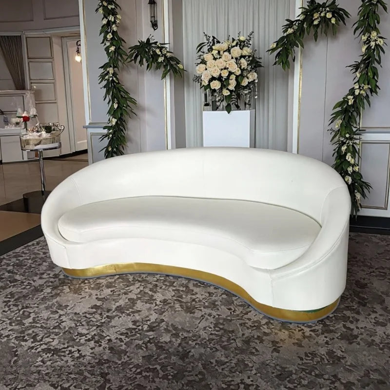 Luxurious modern romantic banquet sofa for family weddings and various event decorations
