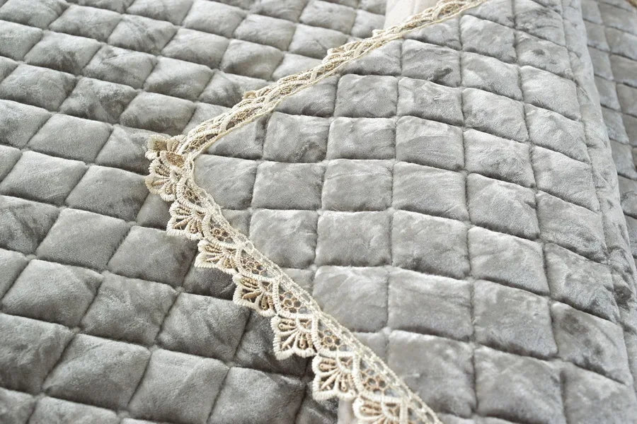 Embroidery Lace Sofa Cushion Gold Velvet Hemline Sofa Cover Autumn Winter European Couch Cover Solid Color Checkered Sofa Mat