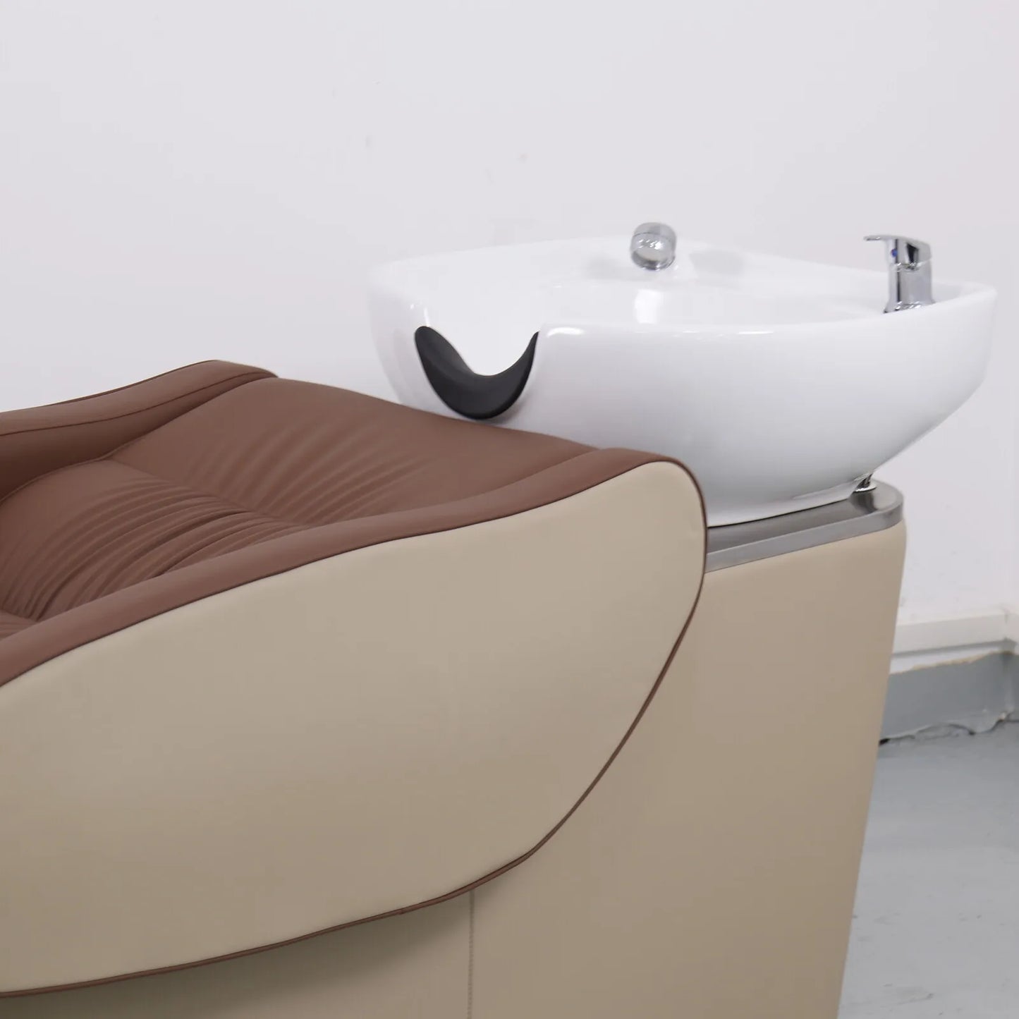 Fuying High Quality PU Leather Modern Shampoo Chair Hair Washing Bed for Beauty Salons Barber Shops Spa Bathroom Use