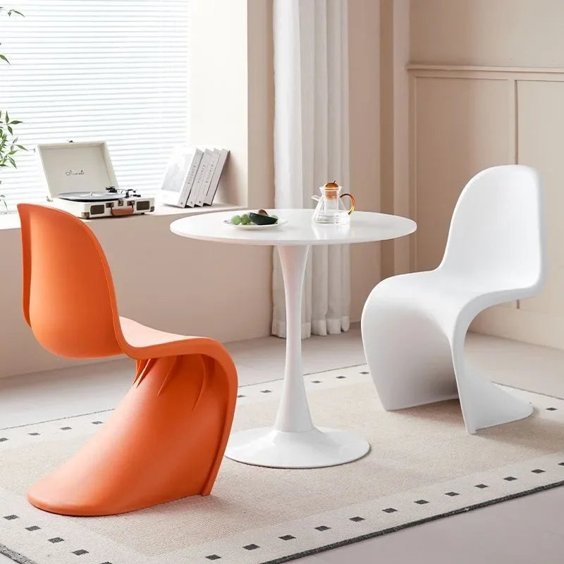 Elegant Clear Plastic Chair with Acrylic Backrest for Living Room Dining Stylish S Shaped Transparent Plastic Dining Stool
