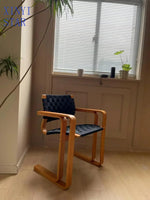 Modern Makeup Chair - Minimalist Design for Living Room & Beauty Salon