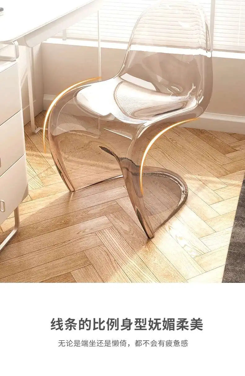 Nordic Plastic Dining Chairs Transparent Lazy Designer Ergonomic Dining Chairs Accent Desk Minimalist Muebles Acrylic Furniture